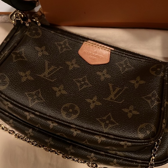 Louis Vuitton Multi-Pochette bag - Picture 2 of 16